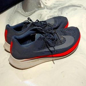 Nike zoomfly
